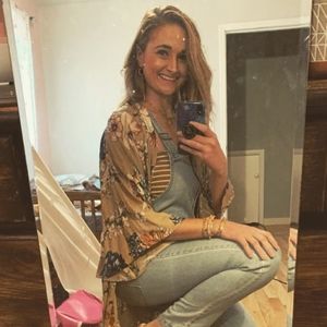 Meet your Posher, Nicole